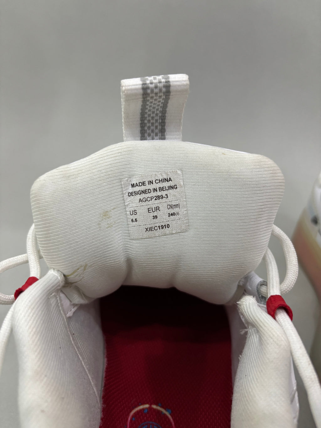 EUR 39 White Sneaker Shoes