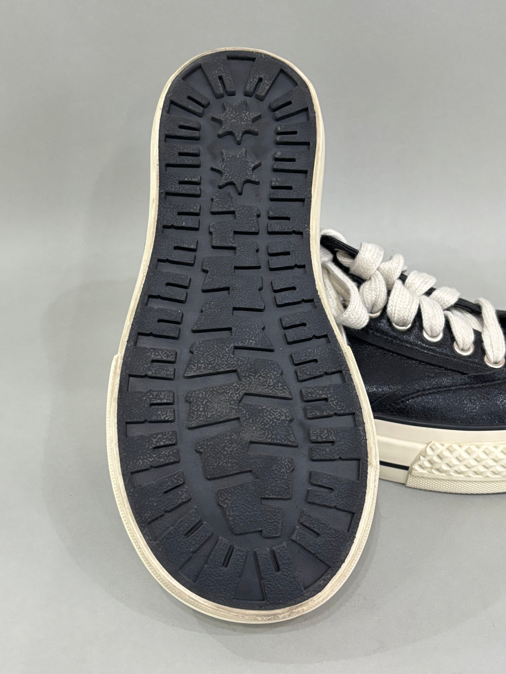 EUR 41 Black & White Sneaker Shoes