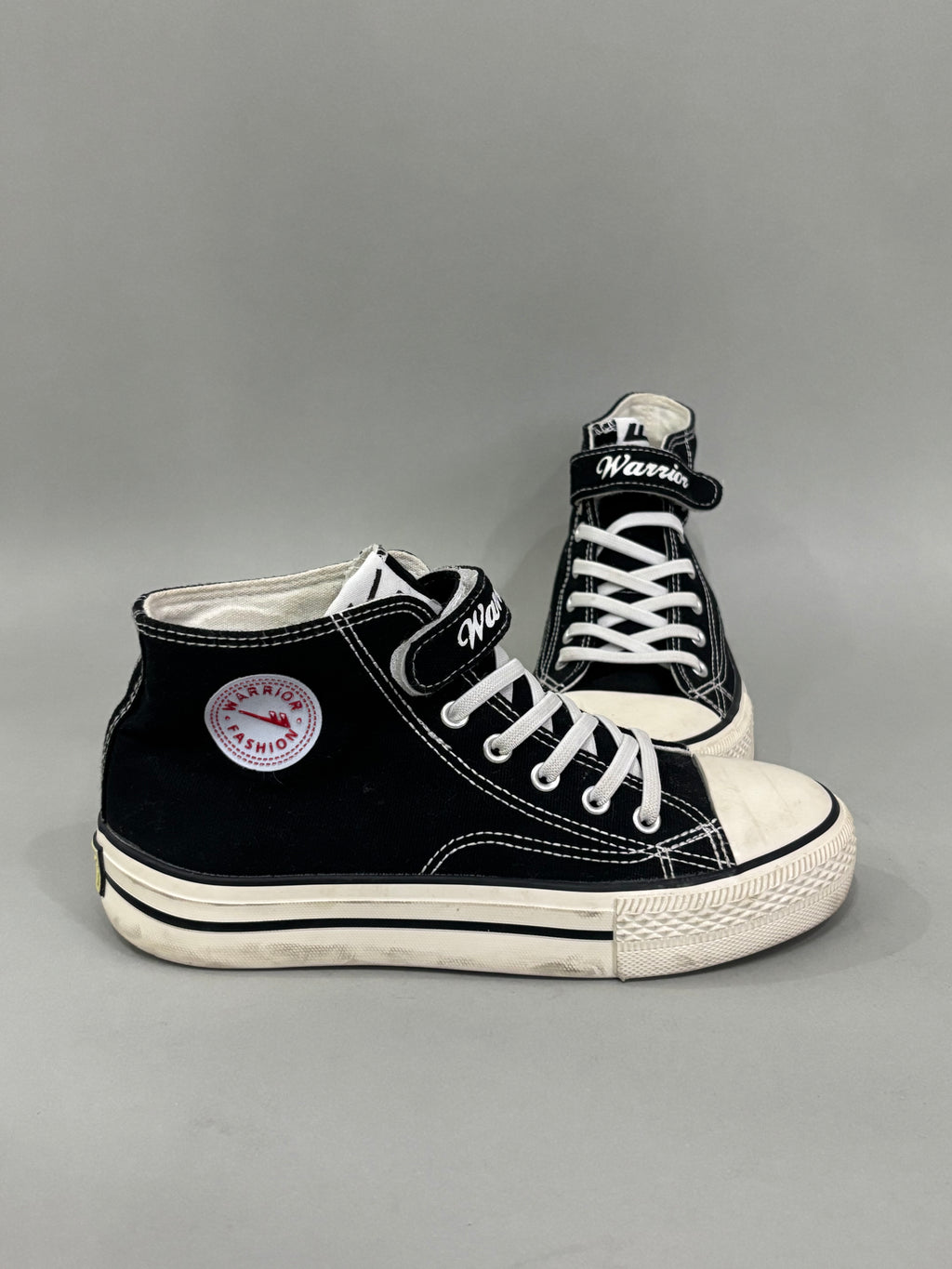 EUR 37 Black & White Hip-Top Canvas Sneaker Shoes