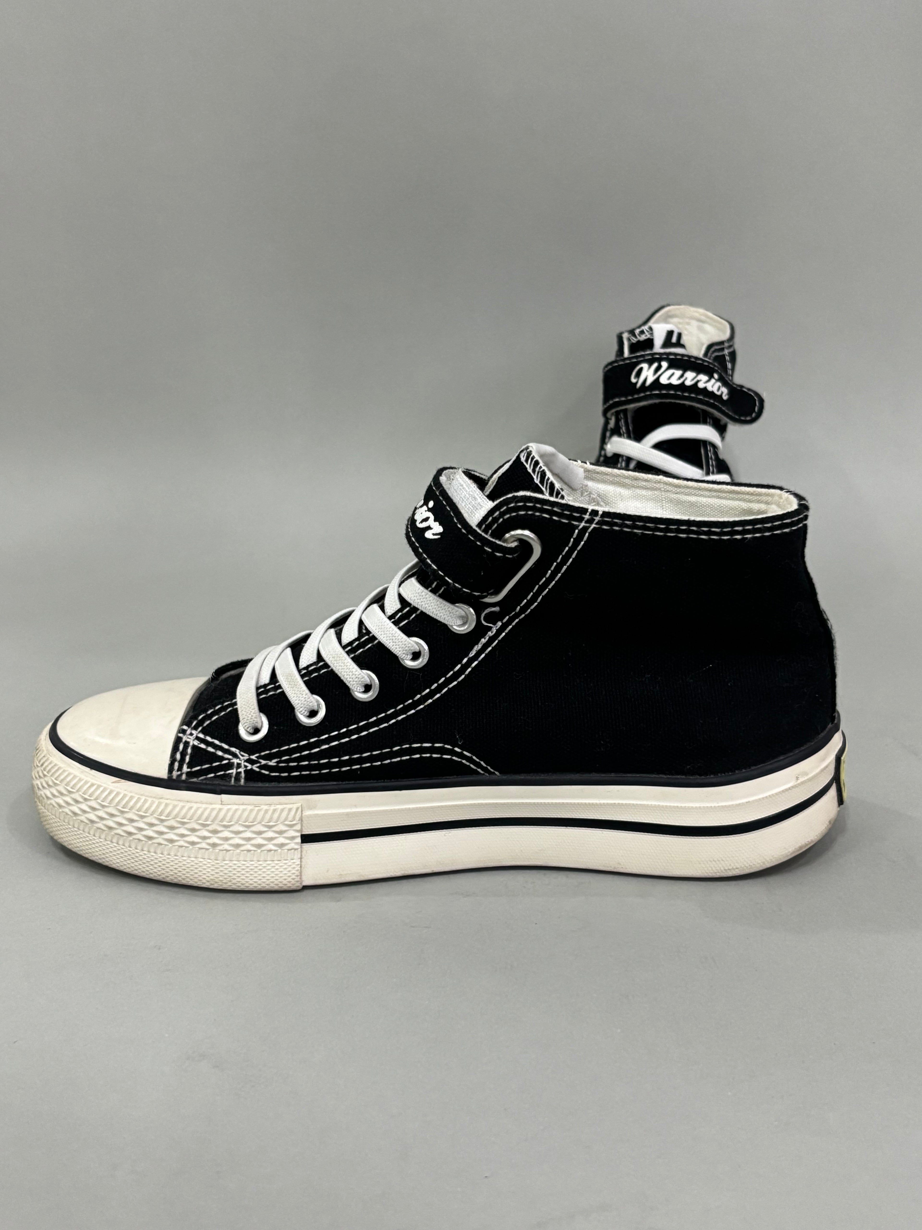 EUR 37 Black & White Hip-Top Canvas Sneaker Shoes