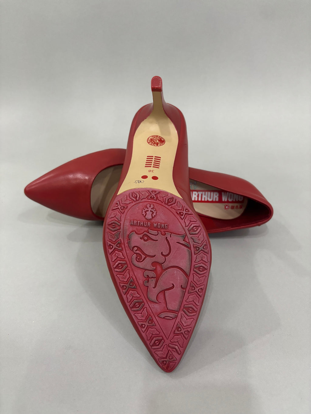 EUR 38 Solid Red Pointed-Toe Pumps Stiletto Heels