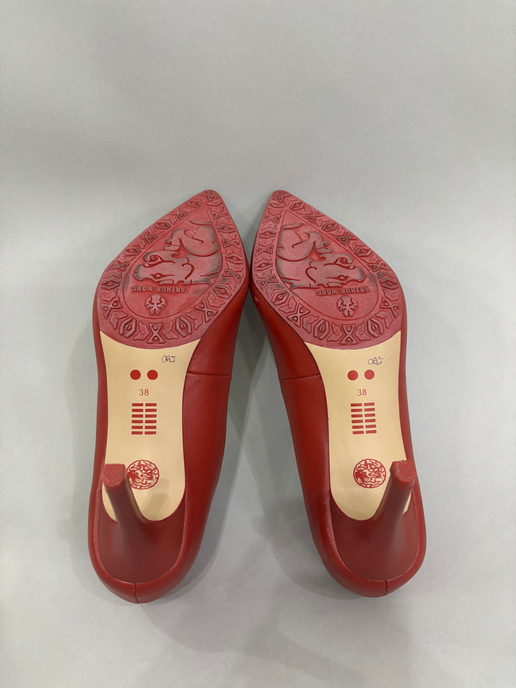 EUR 38 Solid Red Pointed-Toe Pumps Stiletto Heels