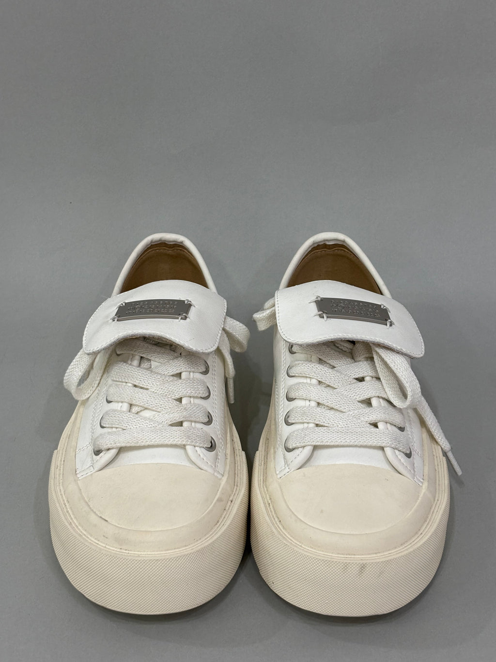 EUR 37 White Low-Top Platform Sneakers
