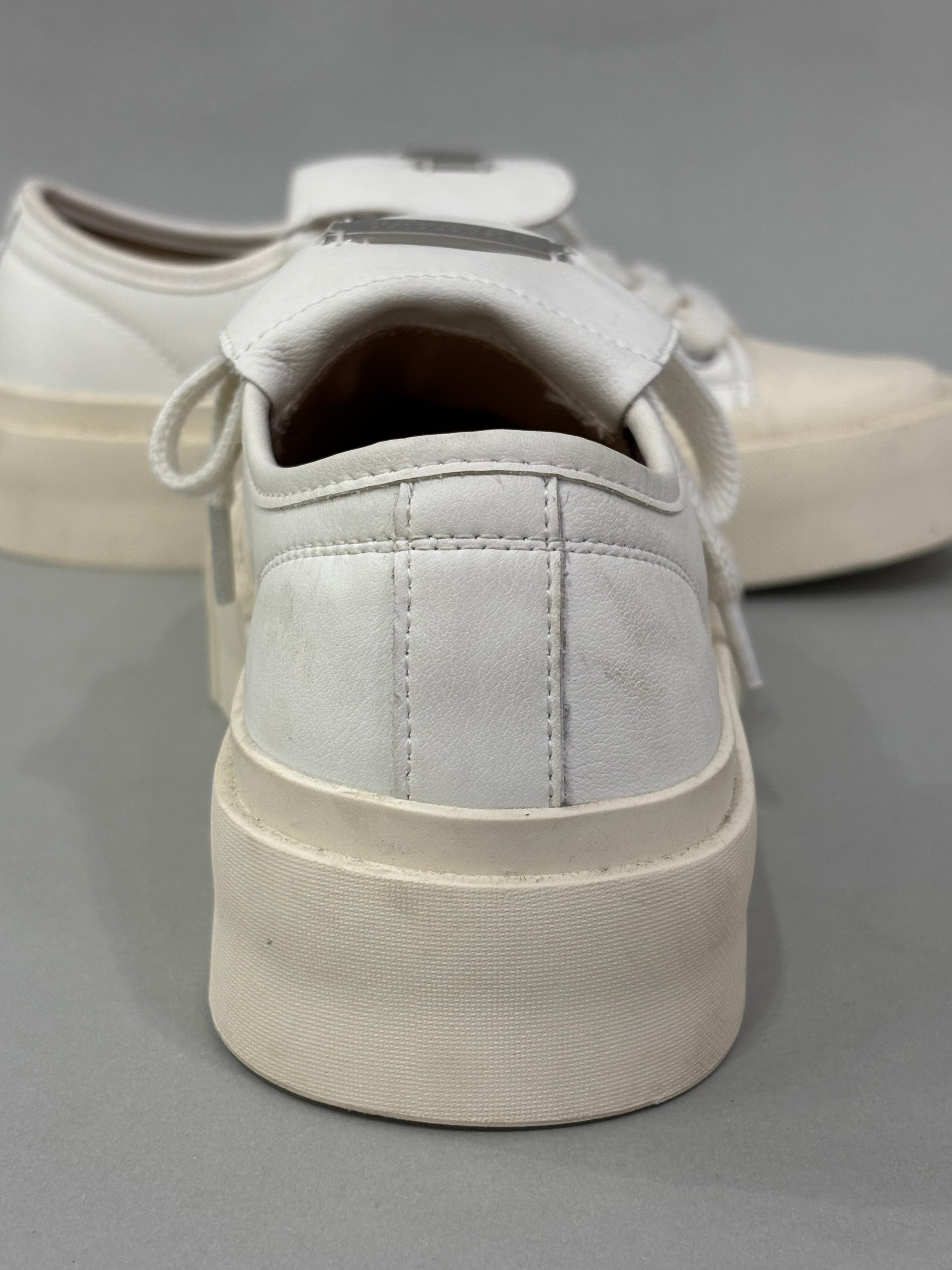 EUR 37 White Low-Top Platform Sneakers
