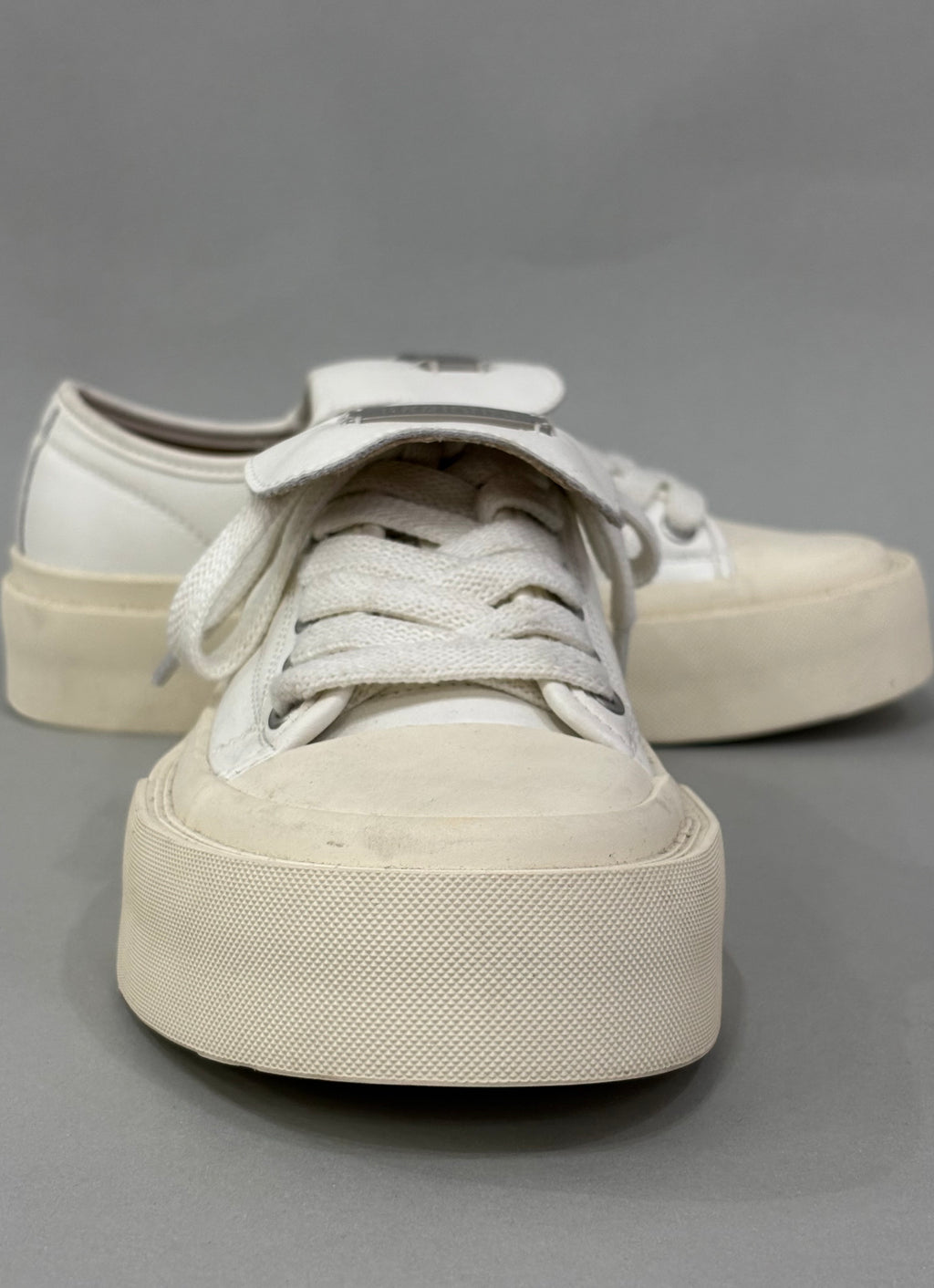 EUR 37 White Low-Top Platform Sneakers