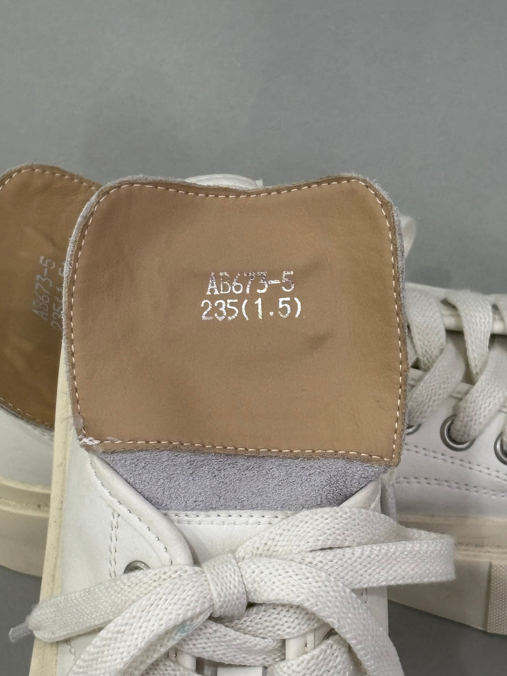 EUR 37 White Low-Top Platform Sneakers